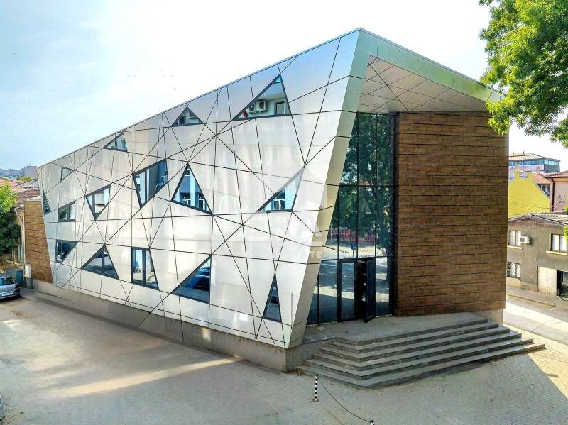 Продава ОФИС, град Русе, Широк център • 1168800 € • 40332710 — Holmes.bg
