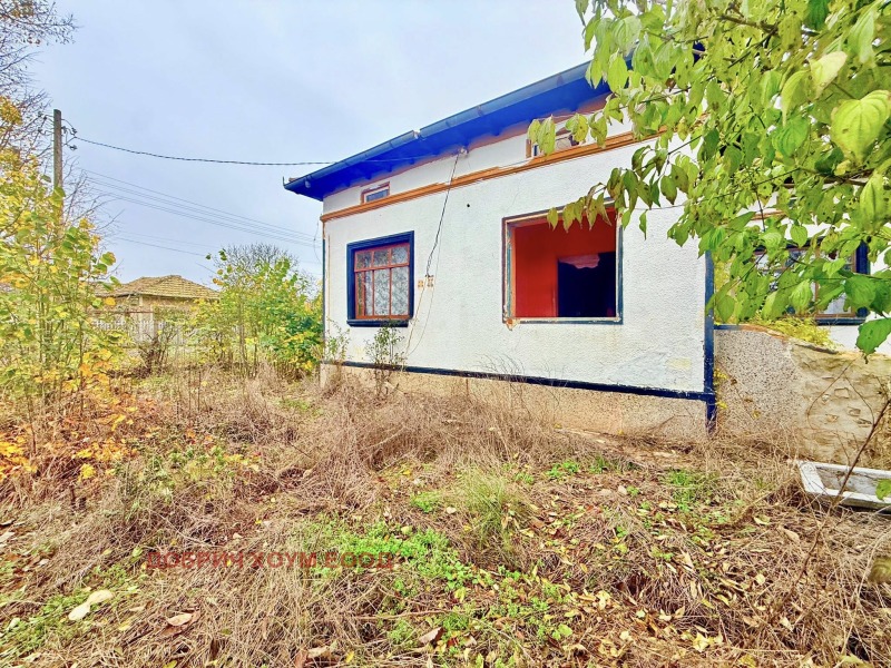 Продава КЪЩА, с. Методиево, област Добрич