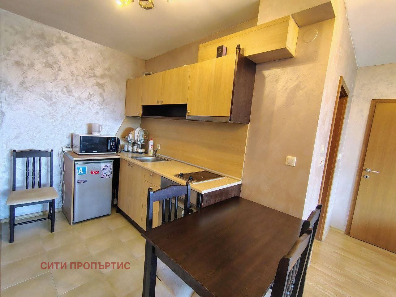 Продава 3-СТАЕН, гр. Разлог, област Благоевград, снимка 3 - Апартаменти - 53944621