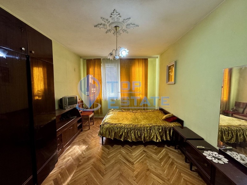 Продава МНОГОСТАЕН в област Велико Търново, гр. Горна Оряховица - 117 кв.м / 113 000 € » 221 008.79 лв., ТОП ЕСТЕЙТ