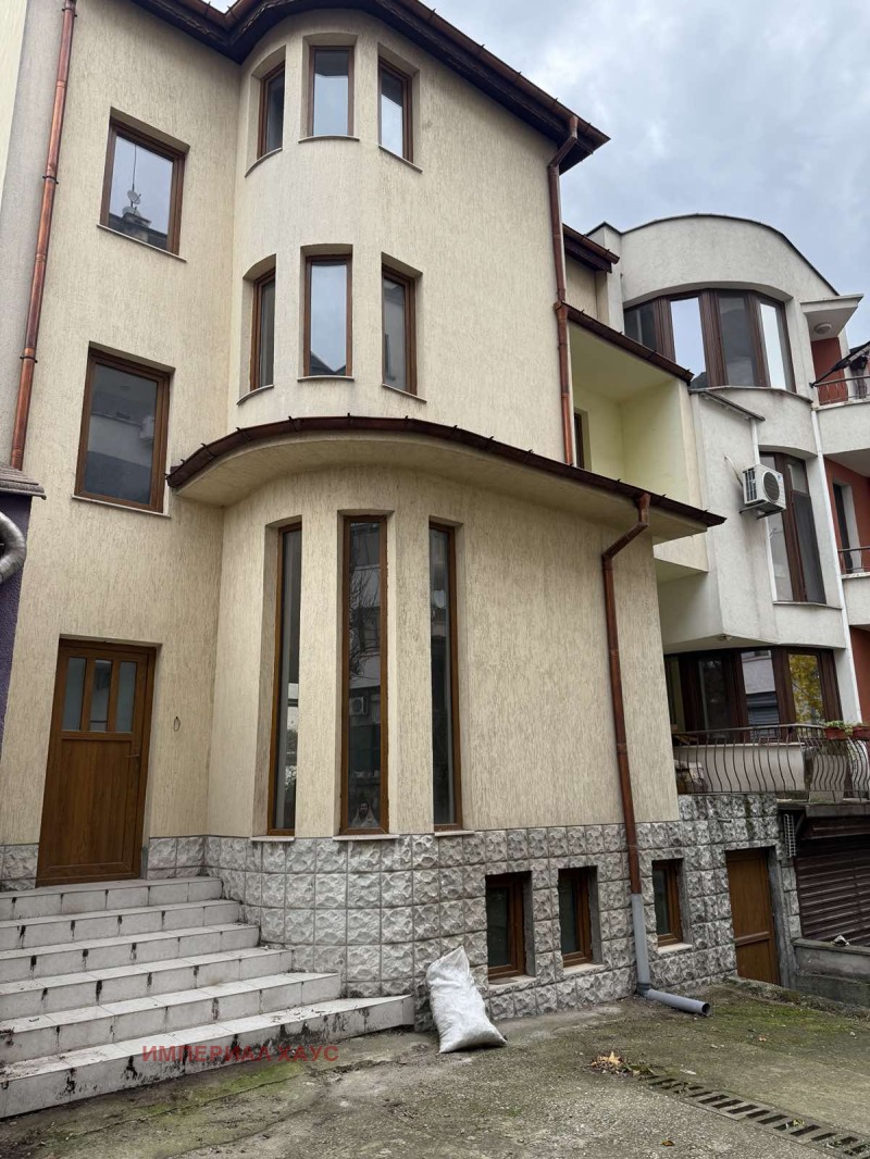 Продава КЪЩА в град Хасково, Любен Каравелов - 373 кв.м / 250 000 € » 488 957.50 лв., ИМПЕРИАЛ ХАУС