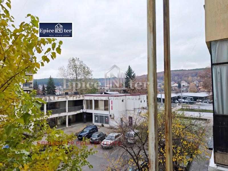 Продава 2-СТАЕН, гр. Перник, Изток, снимка 5 - Апартаменти - 52732958