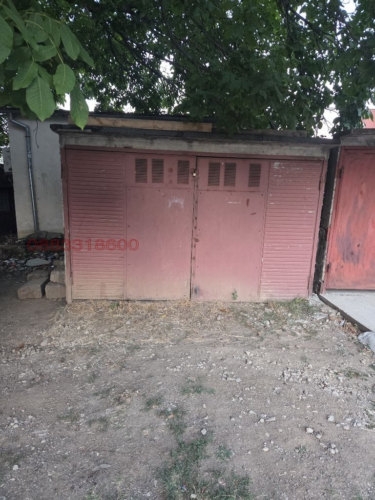 Продава ГАРАЖ, ПАРКОМЯСТО, гр. Ловеч, Младост