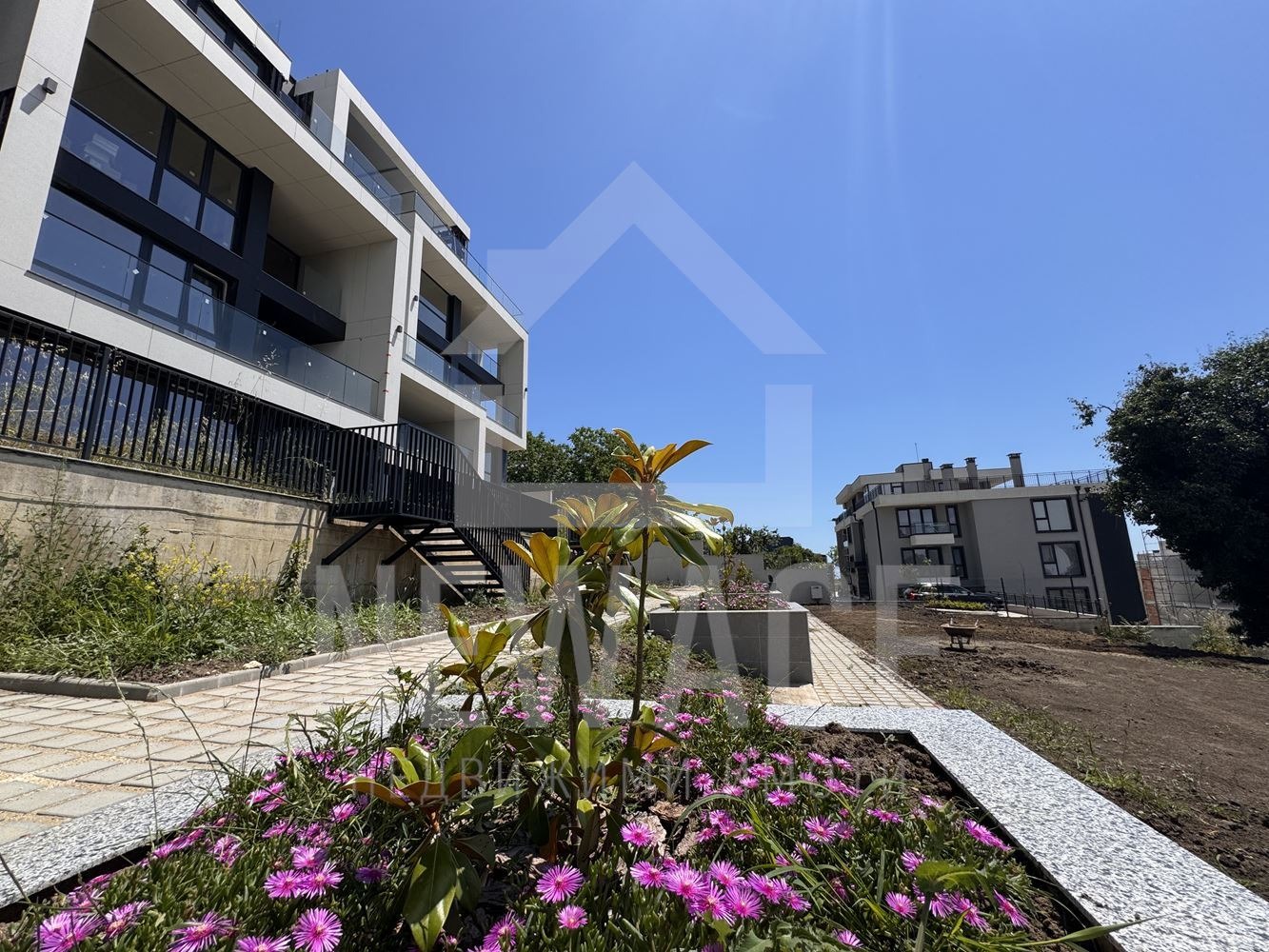 Продава 3-СТАЕН, гр. Варна, Бриз, снимка 2 - Апартаменти - 55000191