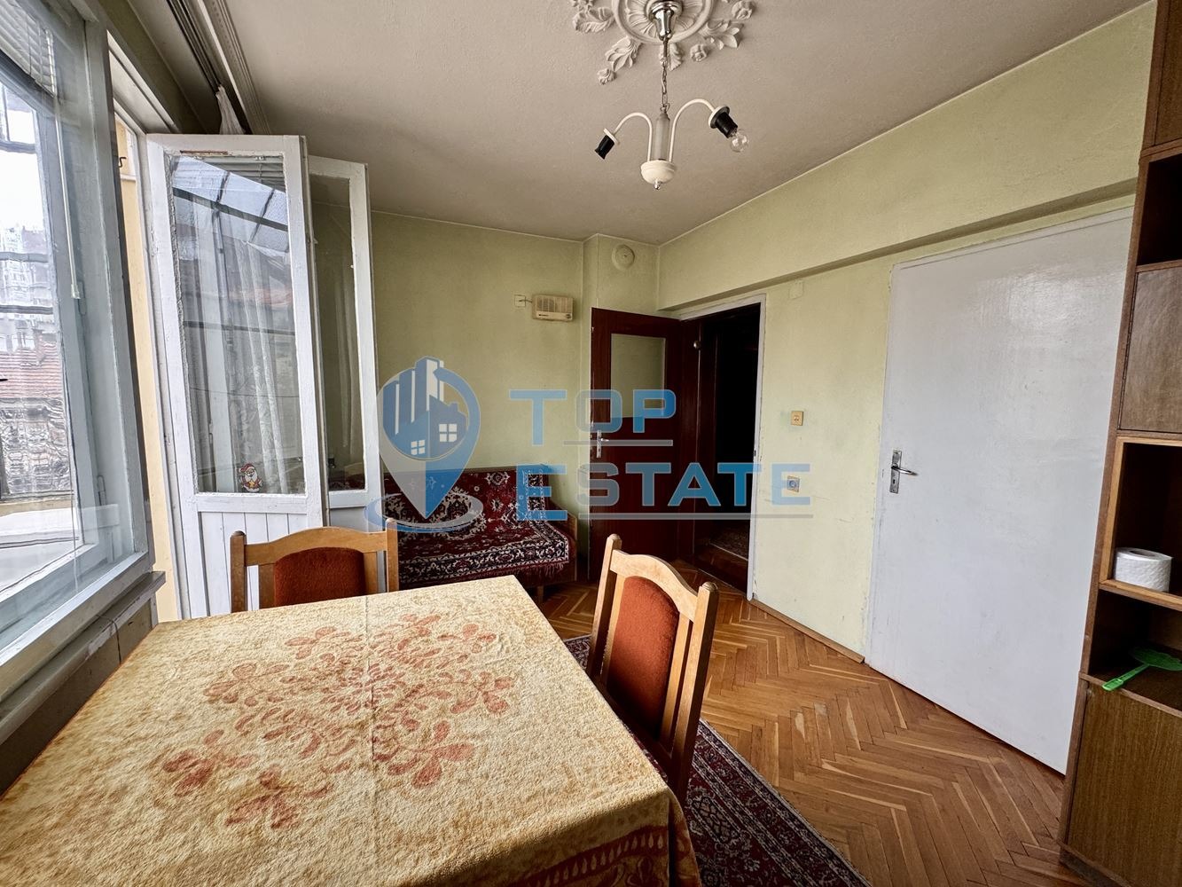 Продава МНОГОСТАЕН, гр. Горна Оряховица, област Велико Търново, снимка 3 - Апартаменти - 54202500