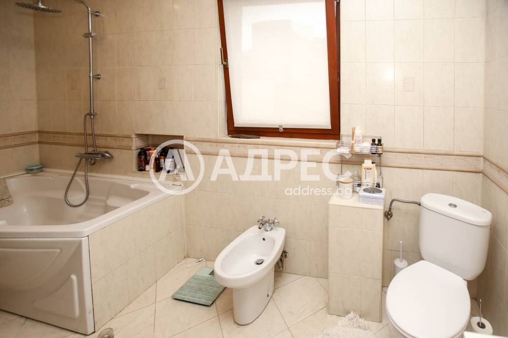Продава МНОГОСТАЕН, гр. София, Център, снимка 13 - Апартаменти - 54604642