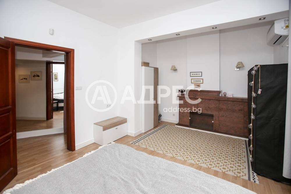 Продава МНОГОСТАЕН, гр. София, Център, снимка 9 - Апартаменти - 54604642