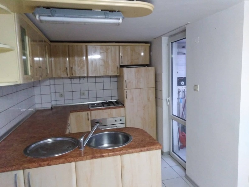 Продава МЕЗОНЕТ в град Монтана, Идеален център - 144 кв.м / 143 000 € » 279 683.69 лв., ТАРА