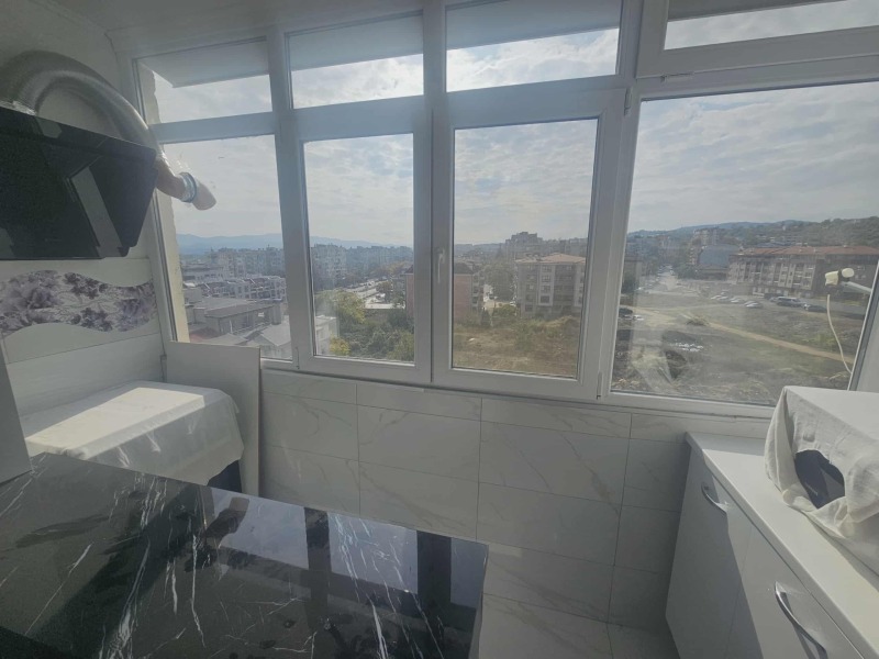 Продава 2-СТАЕН, гр. Кърджали, Възрожденци, снимка 2 - Апартаменти - 52152088