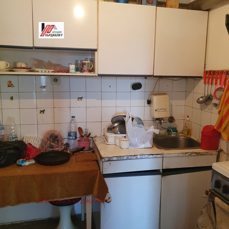 Продава 3-СТАЕН, гр. Кърджали, Център, снимка 4 - Апартаменти - 52600776
