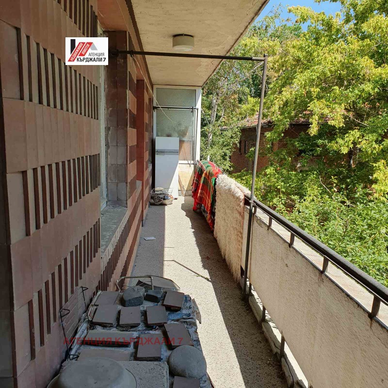 Продава 3-СТАЕН, гр. Кърджали, Център, снимка 9 - Апартаменти - 52600776