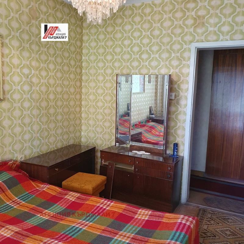 Продава 3-СТАЕН, гр. Кърджали, Център, снимка 5 - Апартаменти - 52600776