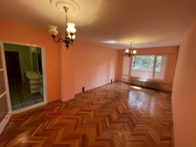 1 спаваћа соба Вазраждане, Русе 7