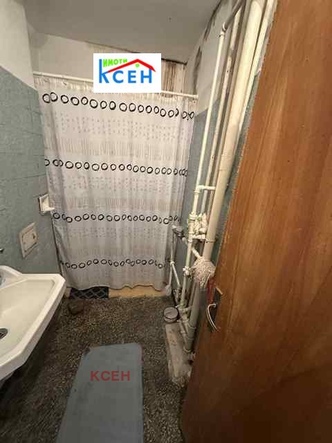 Продава 3-СТАЕН, гр. Търговище, Запад 2, снимка 11 - Апартаменти - 52378471