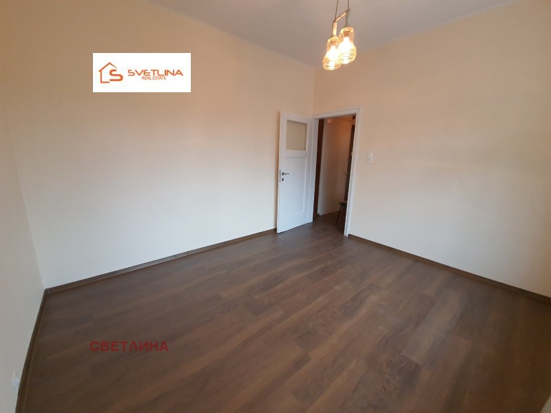 Продава ОФИС, гр. София, Център, снимка 2 - Офиси - 53589230