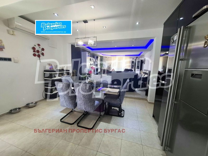 Продава КЪЩА, гр. Бургас, с. Брястовец, снимка 10 - Къщи - 53183090