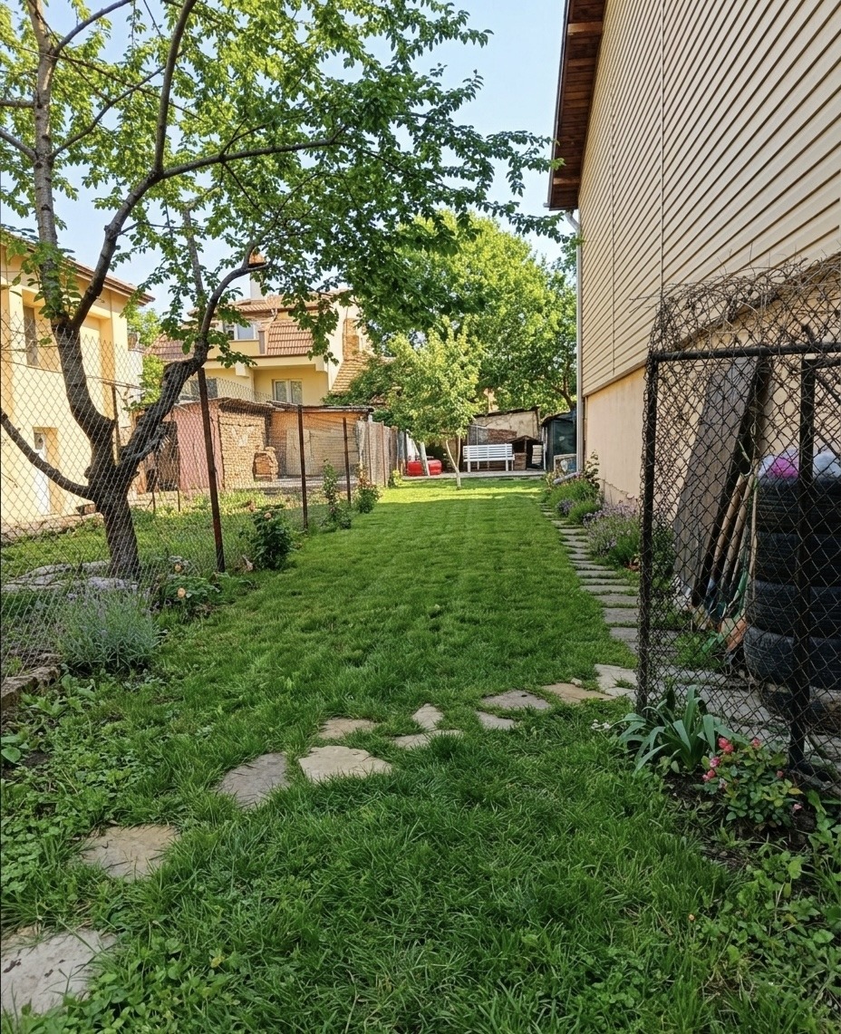 Продава КЪЩА, гр. София, Триъгълника, снимка 3 - Къщи - 53929798