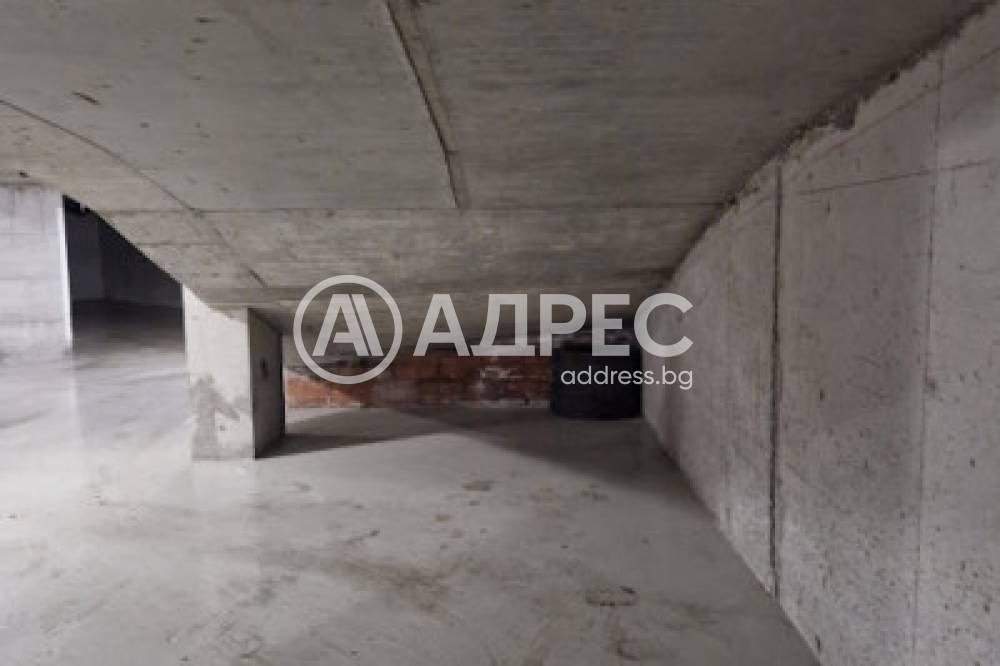Продава ГАРАЖ, ПАРКОМЯСТО, гр. Варна, Победа, снимка 2 - Гаражи и паркоместа - 55895899
