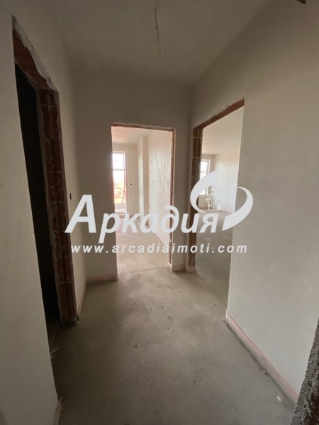 Продава 2-СТАЕН, гр. Пловдив, Остромила, снимка 2 - Апартаменти - 52225867