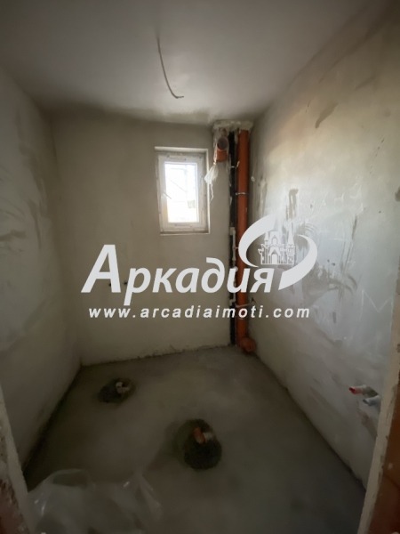 Продава 2-СТАЕН, гр. Пловдив, Остромила, снимка 3 - Апартаменти - 52225867