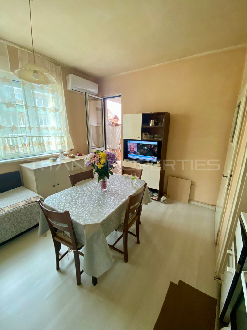 For Sale  House Floor Plovdiv , Tsentar , 202 sq.m | 96216443 - image [4]