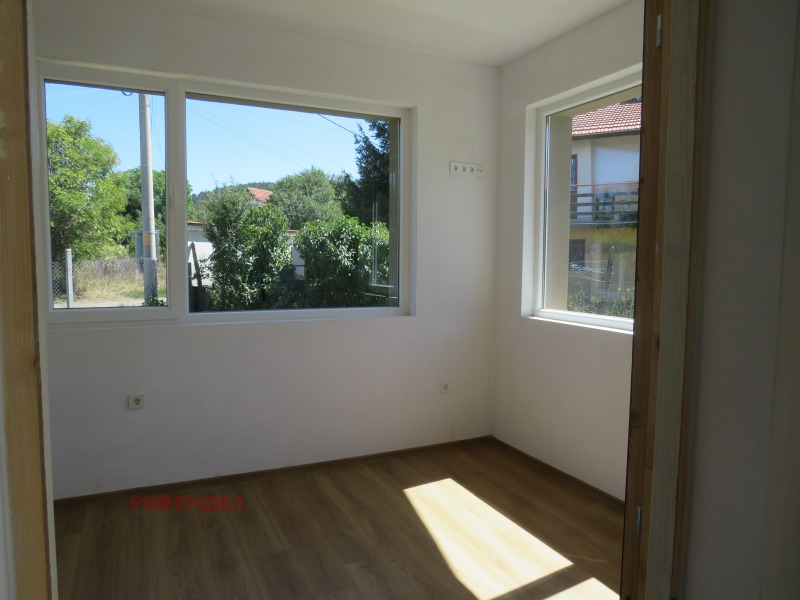 Till salu  Hus region Sofia , Prodanovci , 100 kvm | 26003177 - bild [12]