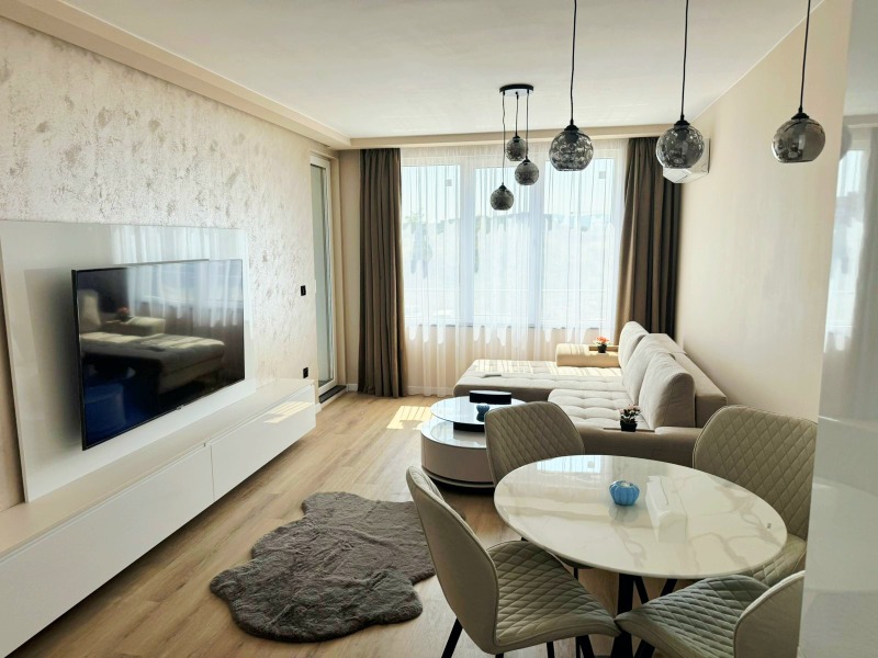 Продава  2-стаен град София , Малинова долина , 64 кв.м | 78677079