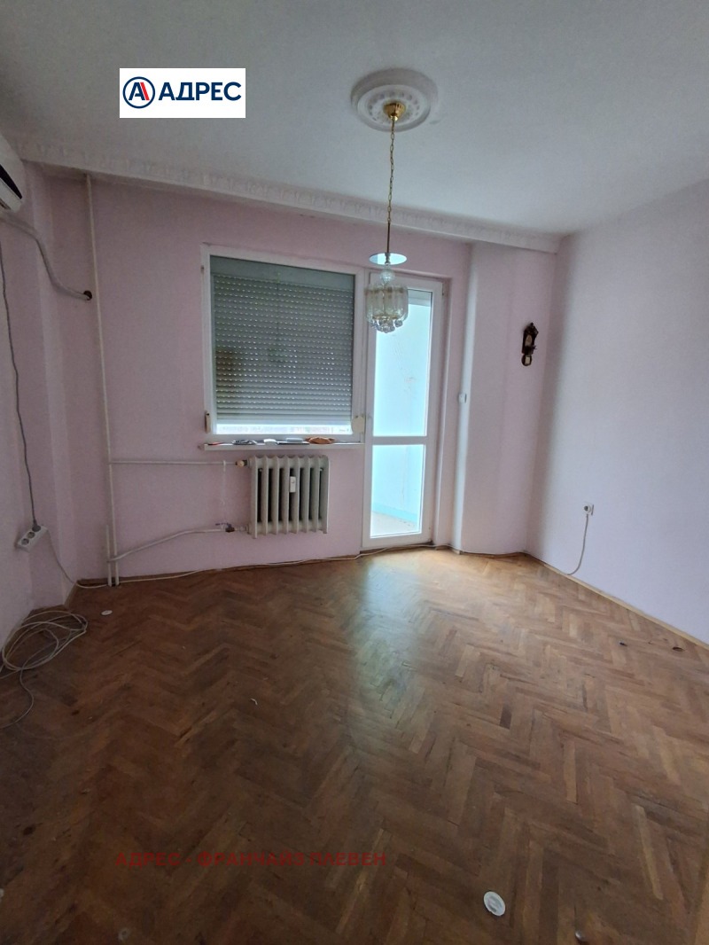 Продава МНОГОСТАЕН, гр. Плевен, Идеален център, снимка 2 - Апартаменти - 52882977