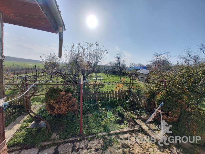 Продава КЪЩА, с. Опанец, област Добрич, снимка 13 - Къщи - 52667809