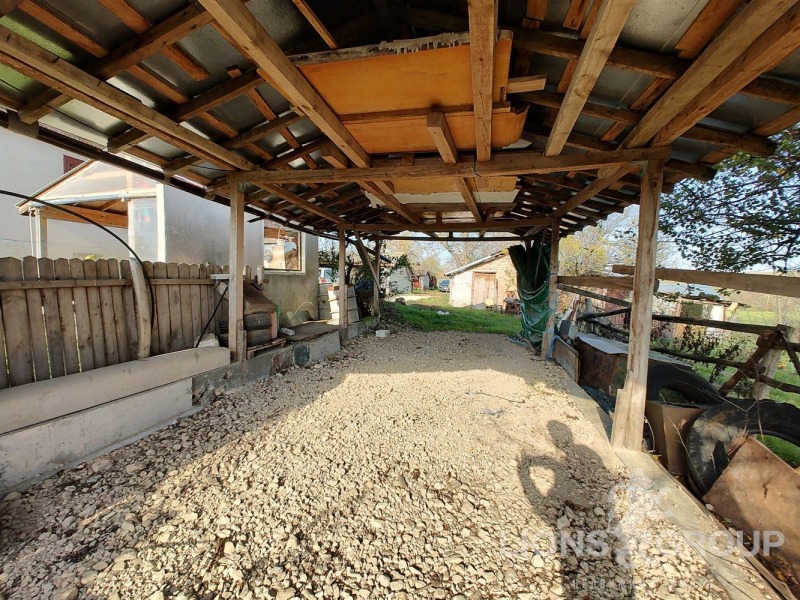 Продава КЪЩА, с. Опанец, област Добрич, снимка 15 - Къщи - 52667809