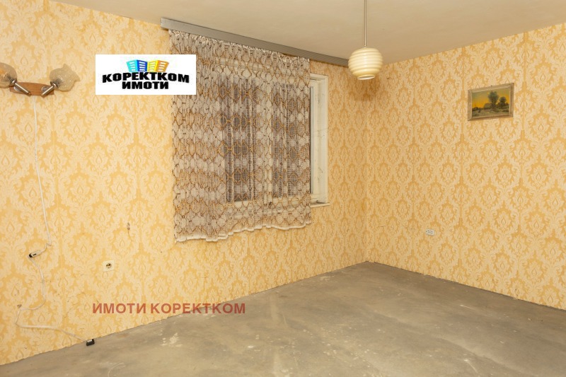 Продава КЪЩА, гр. София, Горна баня, снимка 10 - Къщи - 53375566