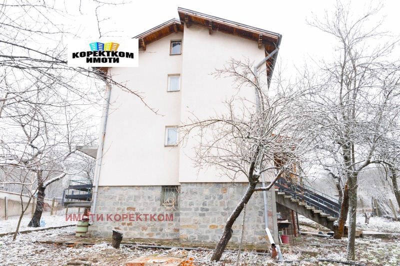 Продава КЪЩА, гр. София, Горна баня