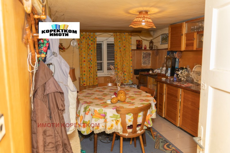 Продава КЪЩА, гр. София, Горна баня, снимка 8 - Къщи - 53375566