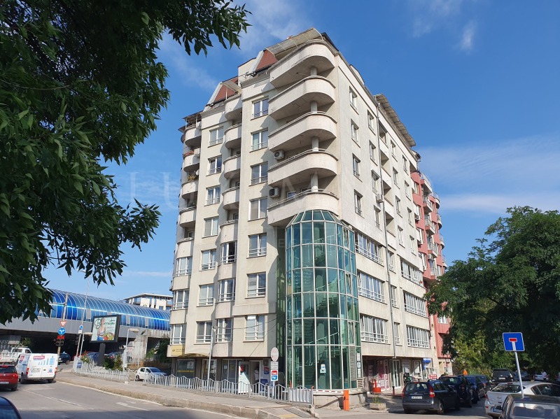 Продава ОФИС в град София, Изток - 127 кв.м / 292 100 € » 571 297.94 лв., ЛУКСИММО