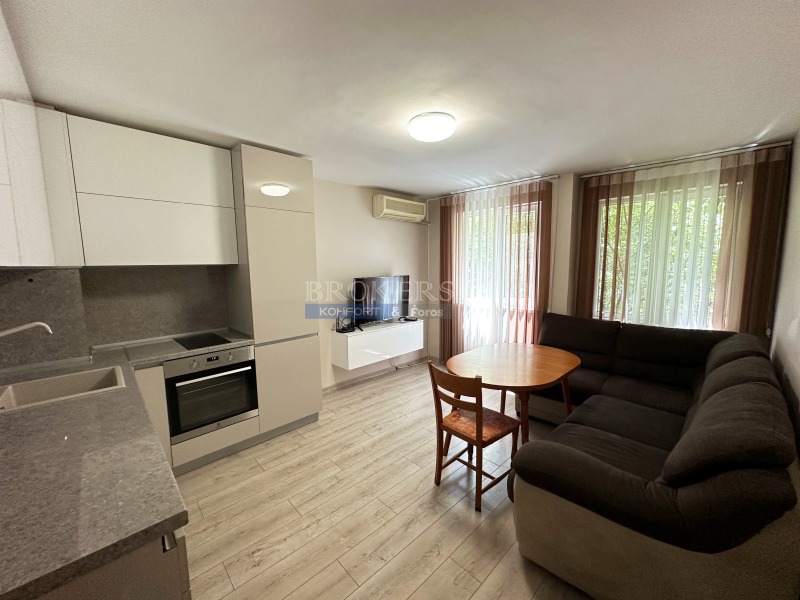 Продава  2-стаен град Варна , Зимно кино Тракия , 50 кв.м | 98558165