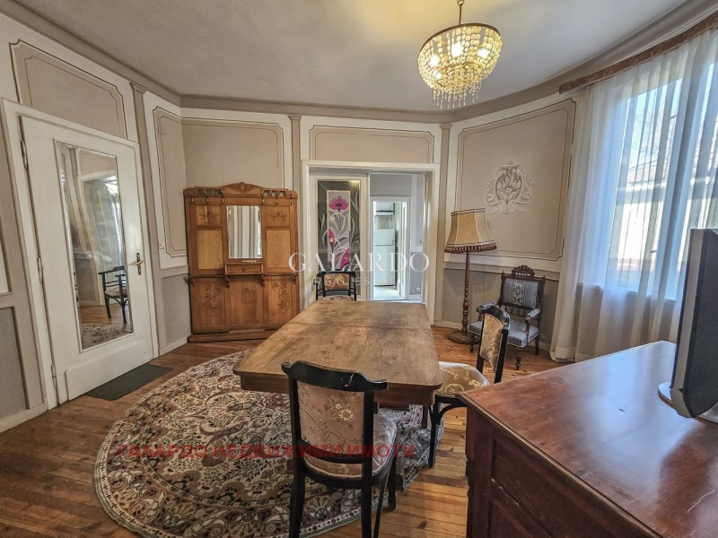 Продается  2 спальни Пловдив , Старият град , 130 кв.м | 55823899
