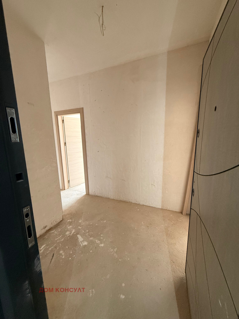 Eladó  2 hálószobás Plovdiv , Ostromila , 100 négyzetméter | 41501317 - kép [2]