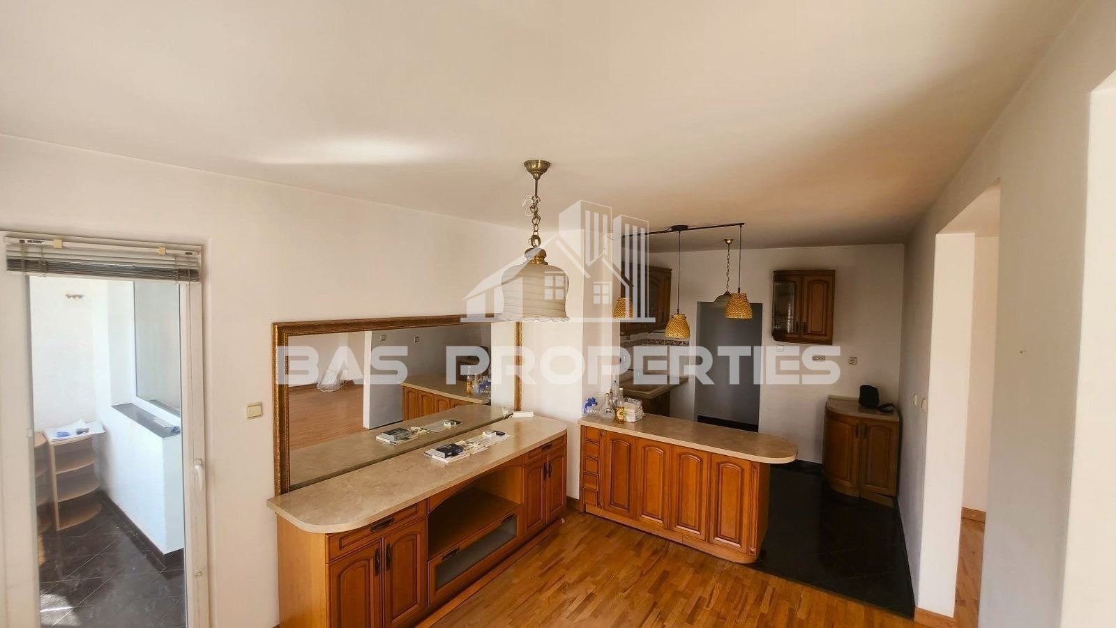 Продава 3-СТАЕН, гр. София, Лагера, снимка 3 - Апартаменти - 56082703