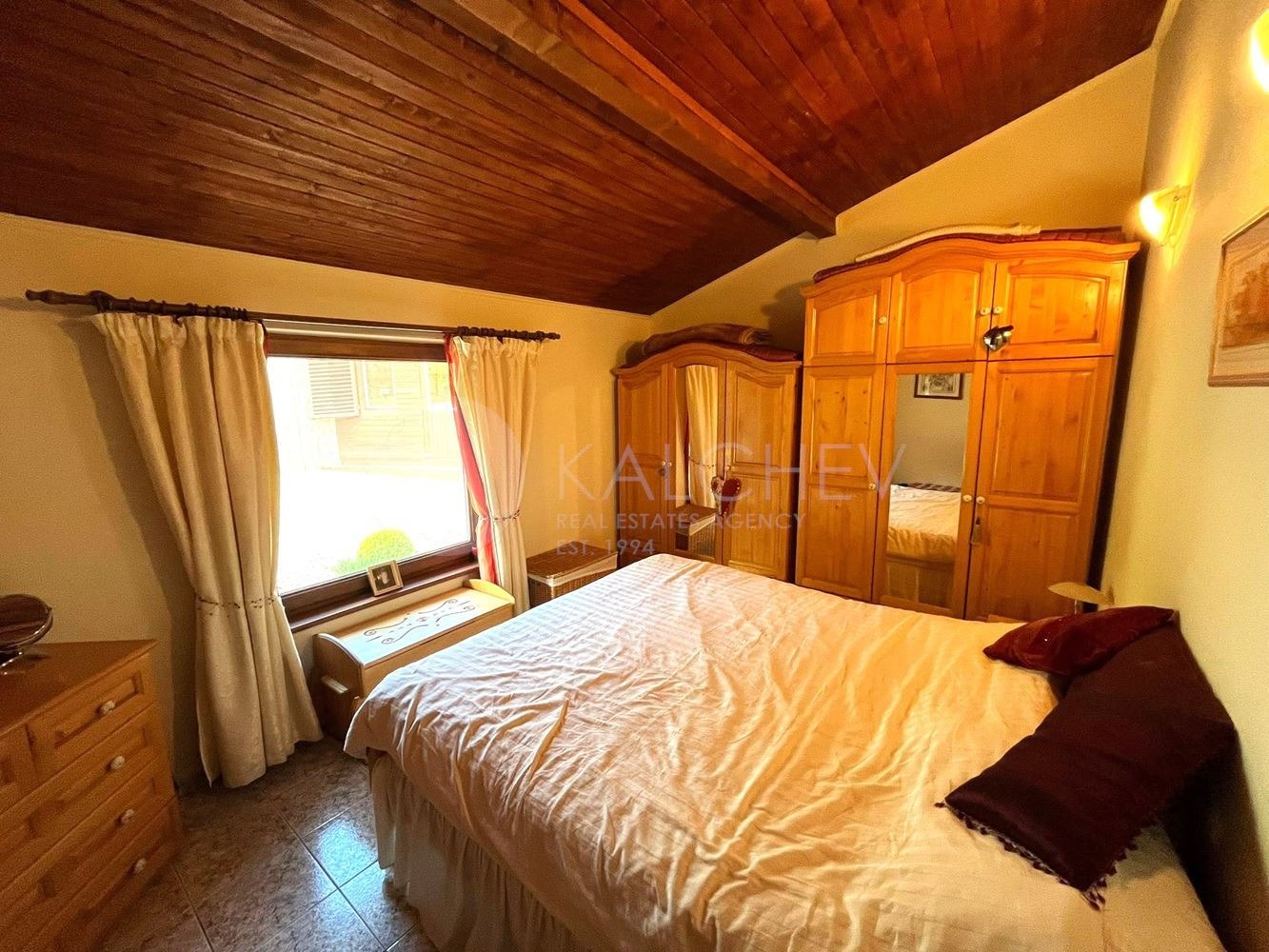 Продава КЪЩА, гр. Балчик, област Добрич, снимка 12 - Къщи - 55571810