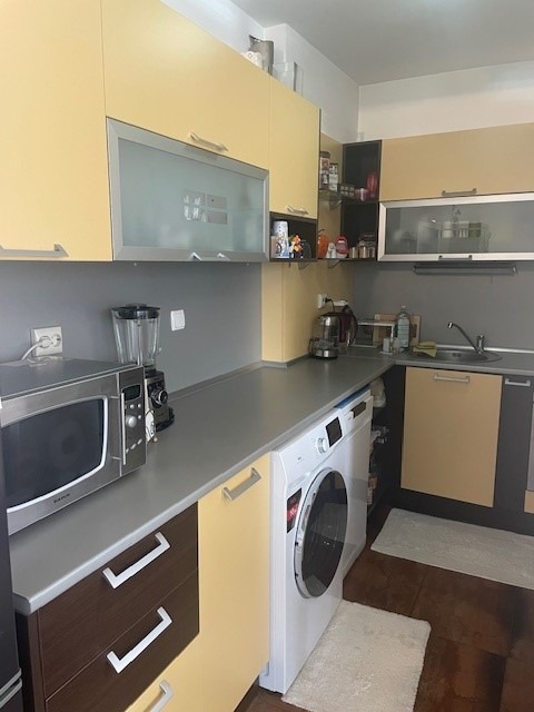 Продава 3-СТАЕН, гр. София, Гео Милев, снимка 3 - Апартаменти - 52917420