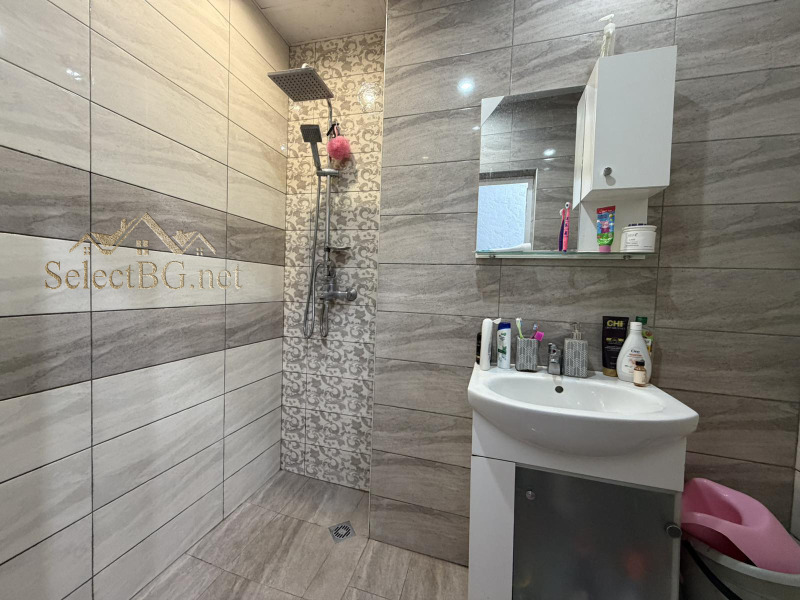 Продава 3-СТАЕН, гр. Велико Търново, Колю Фичето, снимка 8 - Апартаменти - 53558824