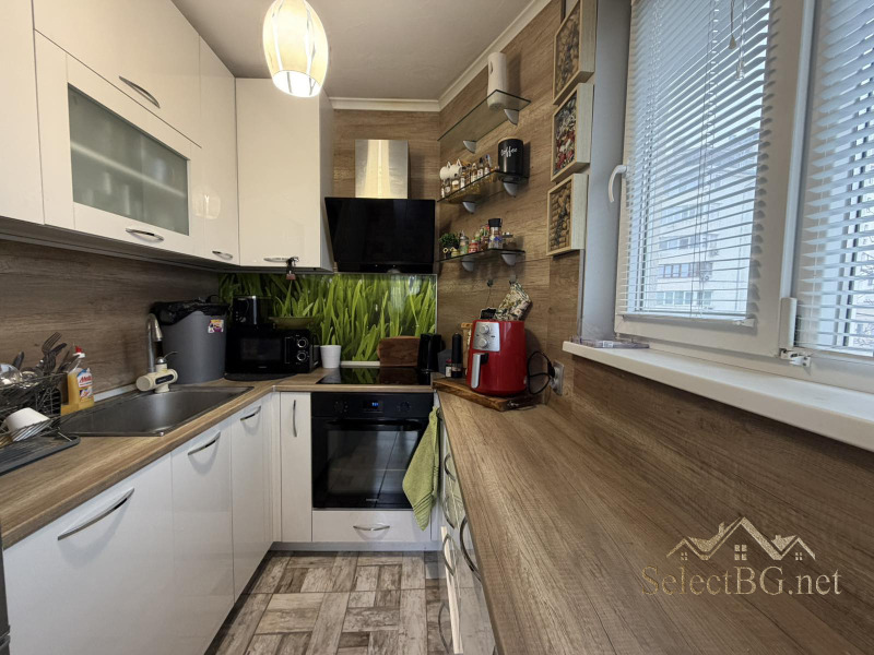 Продава 3-СТАЕН, гр. Велико Търново, Колю Фичето, снимка 3 - Апартаменти - 53558824