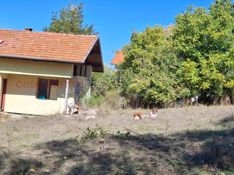 Продава КЪЩА, с. Слаковци, област Перник, снимка 7 - Къщи - 52925889