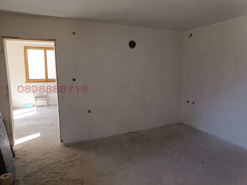 Продава КЪЩА, с. Слаковци, област Перник, снимка 6 - Къщи - 52925889