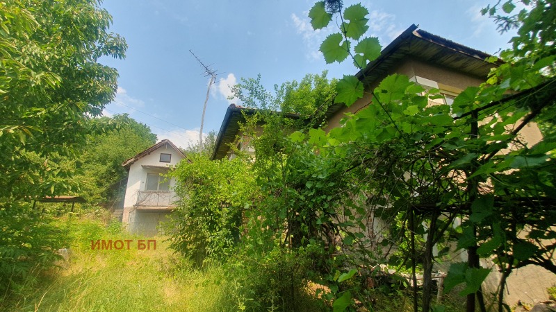 Till salu  Hus region Pernik , Sopica , 100 kvm | 71943726
