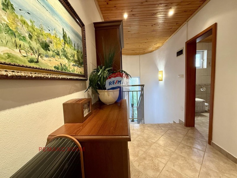 Продава КЪЩА, гр. Балчик, област Добрич, снимка 13 - Къщи - 52942494