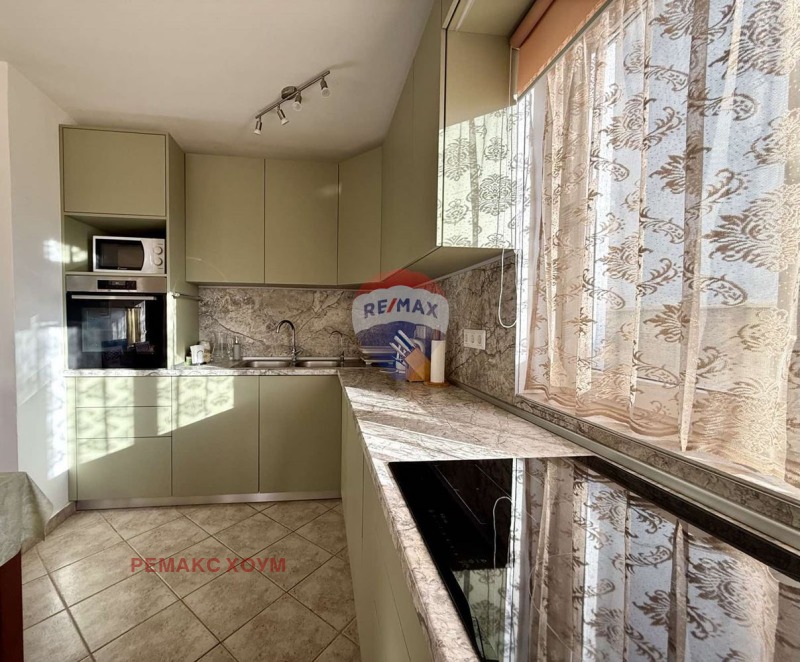 Продава КЪЩА, гр. Балчик, област Добрич, снимка 3 - Къщи - 52942494