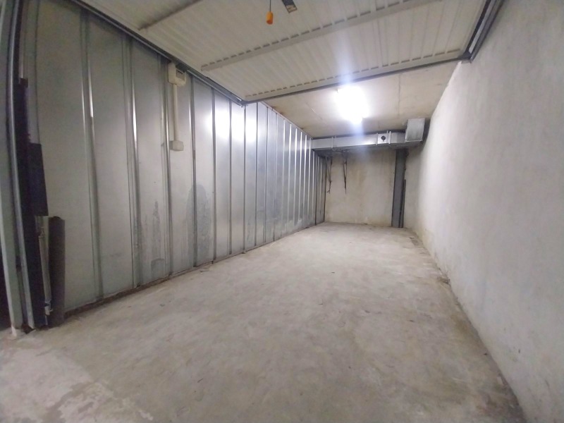 Eladó  Garázs Sofia , Centar , 16 négyzetméter | 11126444 - kép [2]