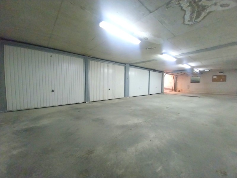 Eladó  Garázs Sofia , Centar , 16 négyzetméter | 11126444 - kép [5]