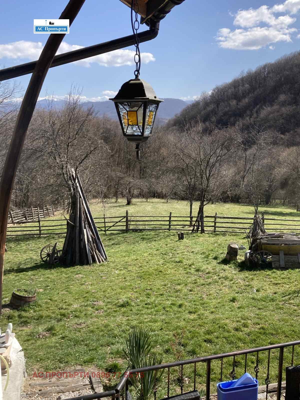 Продава КЪЩА, гр. Етрополе, област София област, снимка 2 - Къщи - 54051658